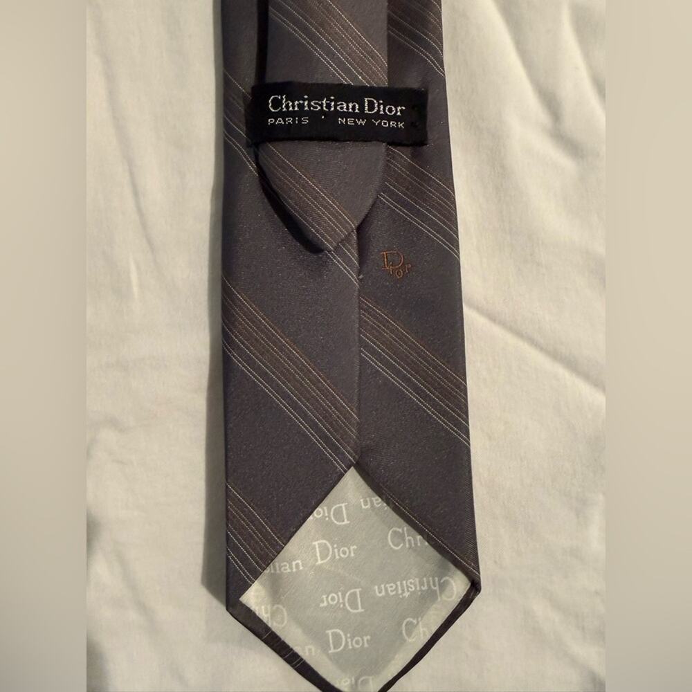 Christian Dior Gray Striped Silk Tie Men’s Designer Classic Formal Office - Picture 7 of 7